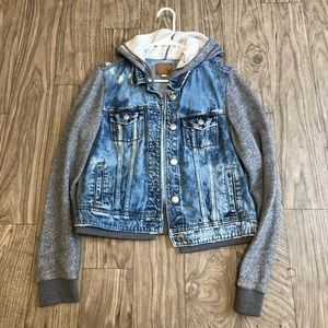 American Eagle denim bodied jacket